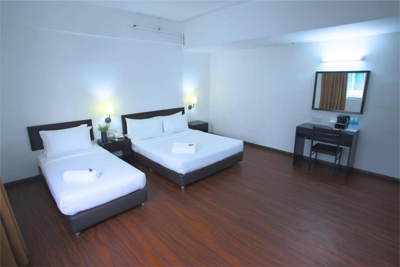 Hotel Pandan Johor Bahru Kültér fotó