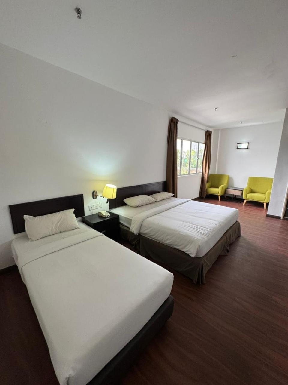 Hotel Pandan Johor Bahru Kültér fotó